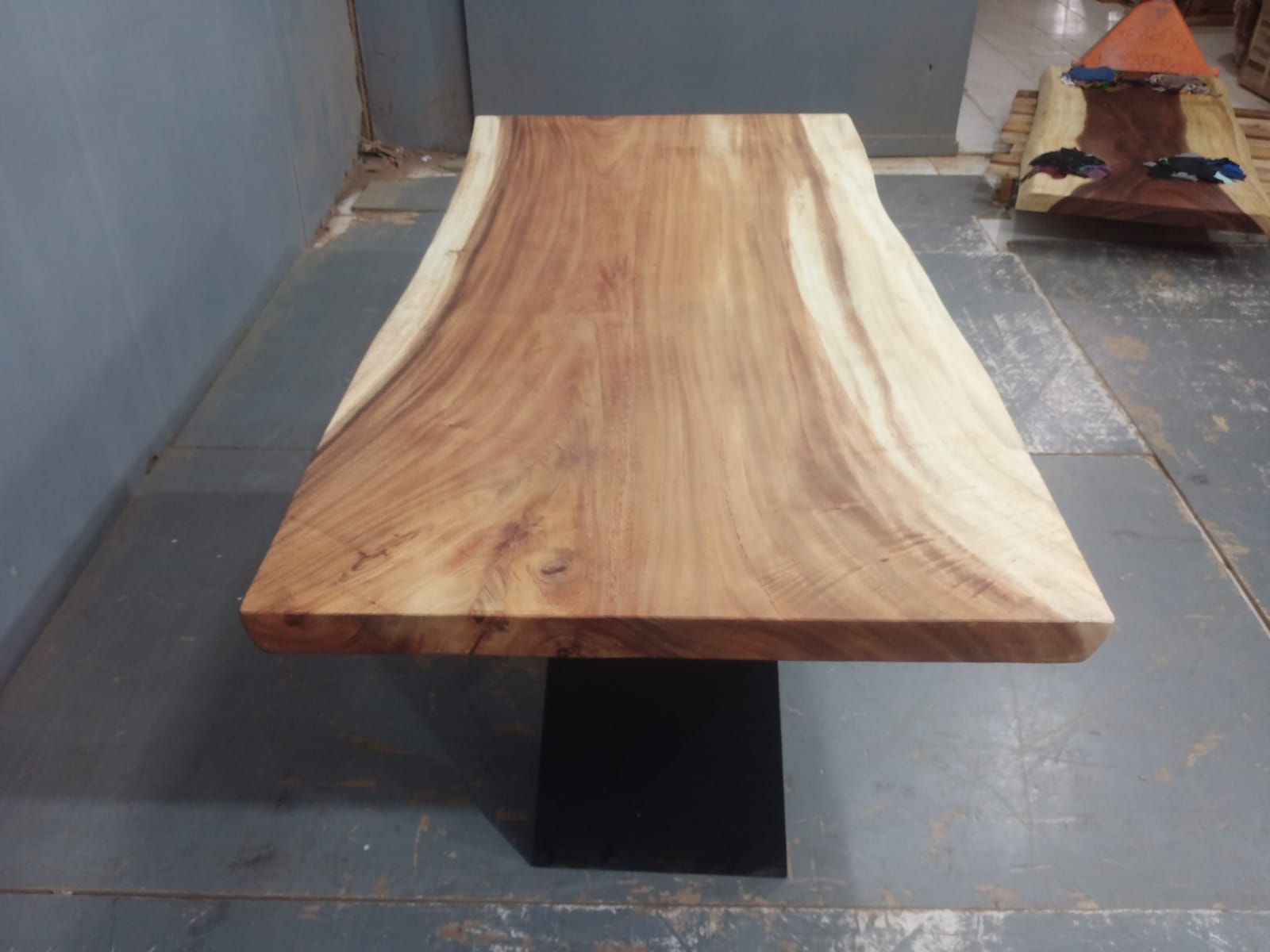 Live Edge Tables