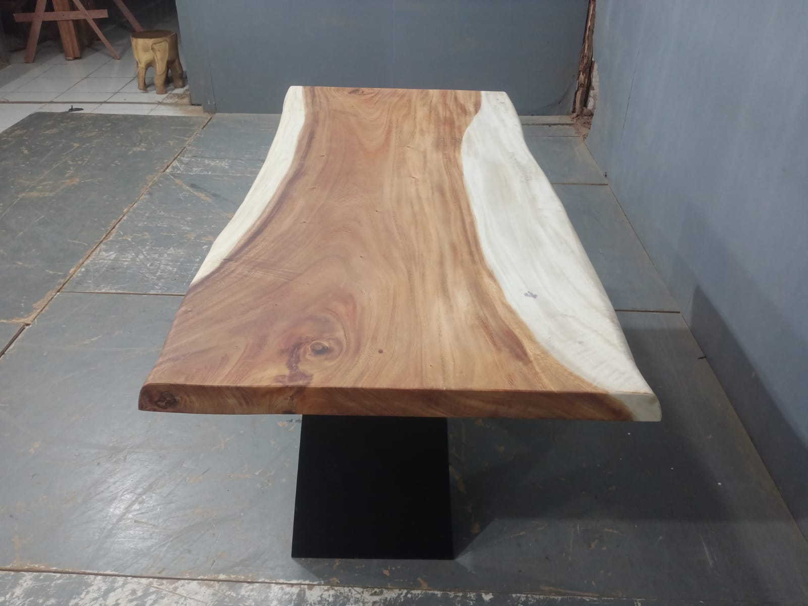Live Edge Tables