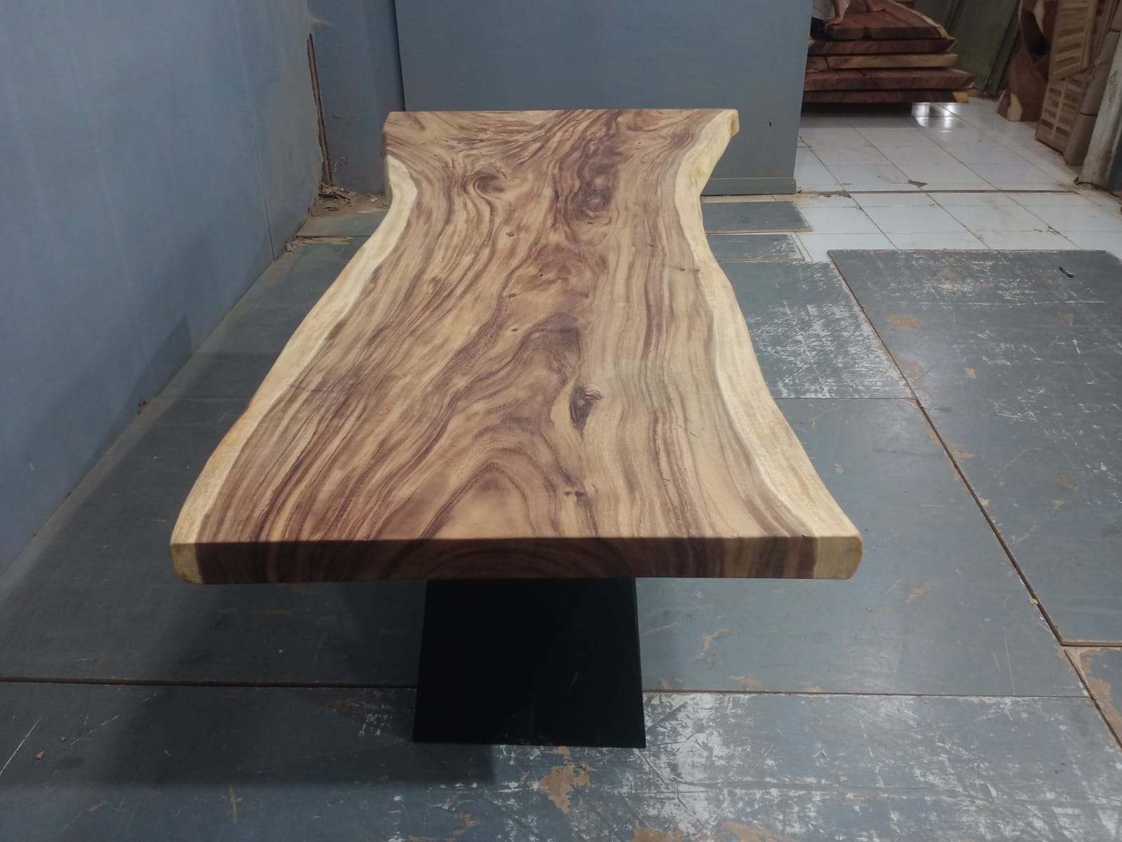 Live Edge Tables